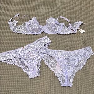 Savage x fenty set (bra with 3 coordinating panties)